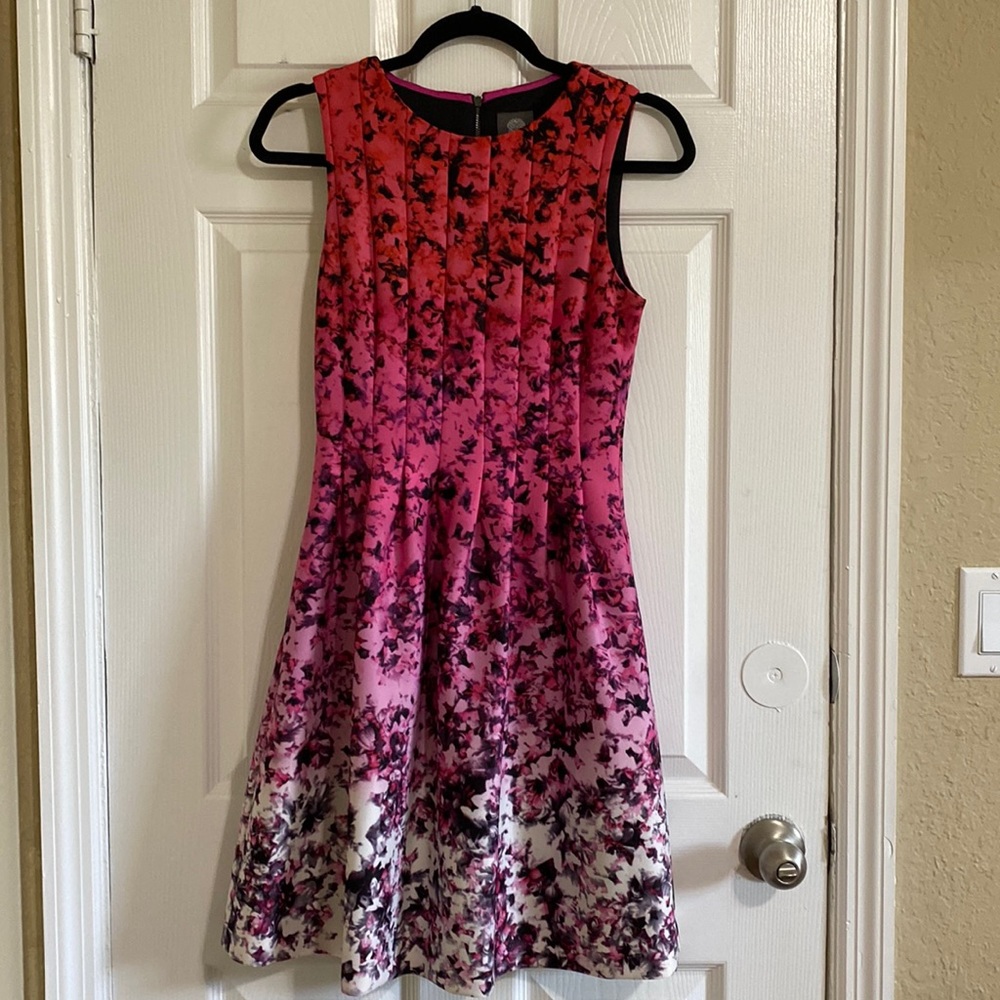 Vince camuto dress size 2